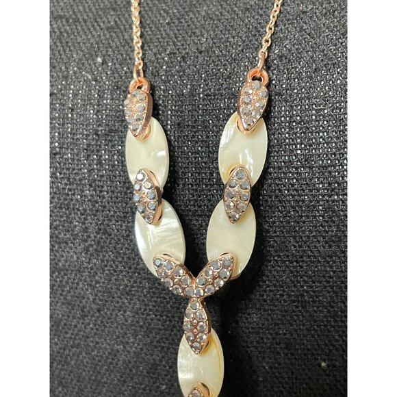 Mother-Of-Pearl & Rhinestone Drop Pendant Necklace With Rose Gold Chain - Picture 3 of 8